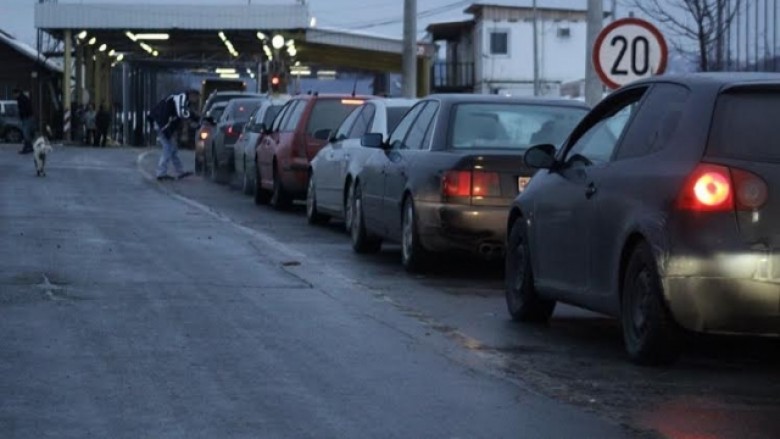 Kthimi i mërgimtarëve, kjo është gjendja në vendkalimet kufitare me Serbinë