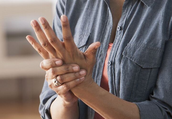 9 këshilla për të ndihmuar në përmirësimin e dhimbjes tuaj të artritit