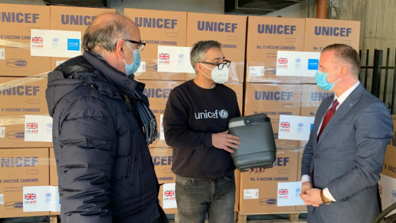 UNICEF ia dorëzon MSH-së 1,344 transportues të vaksinave për programin e rregullt të imunizimit