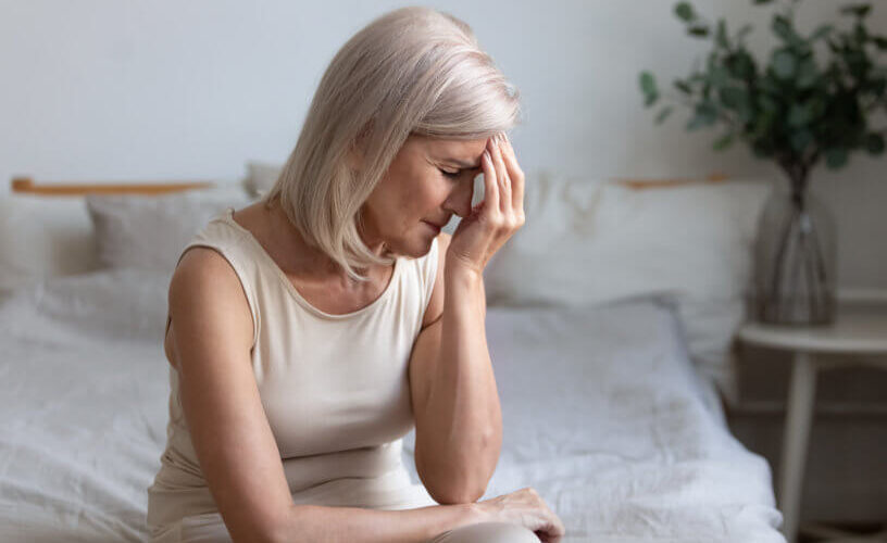 Barku i fryrë në menopauzë? Zbuloni se cilat janë shkaqet dhe çfarë mund të bëni