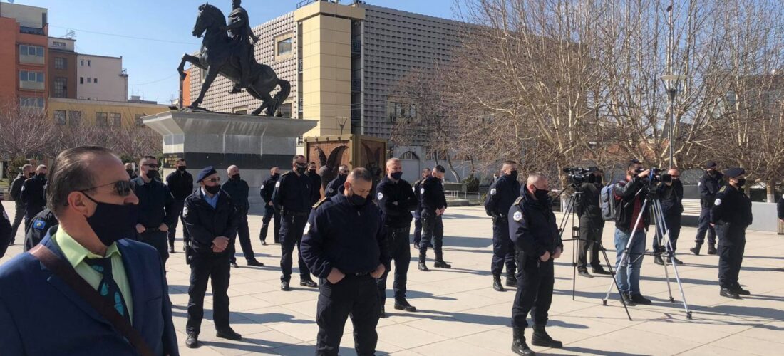 Proteston sindikata e SHKK-së, kërkojnë pagat shtesë për punën gjatë pandemisë