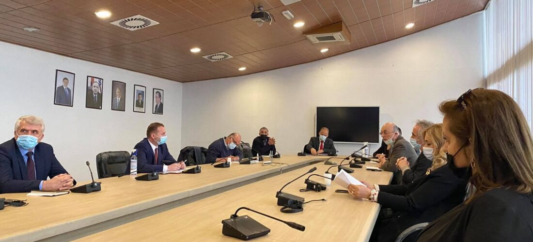 Diskutohet për fillimin e mësimit online në të gjitha nivelet e arsimit