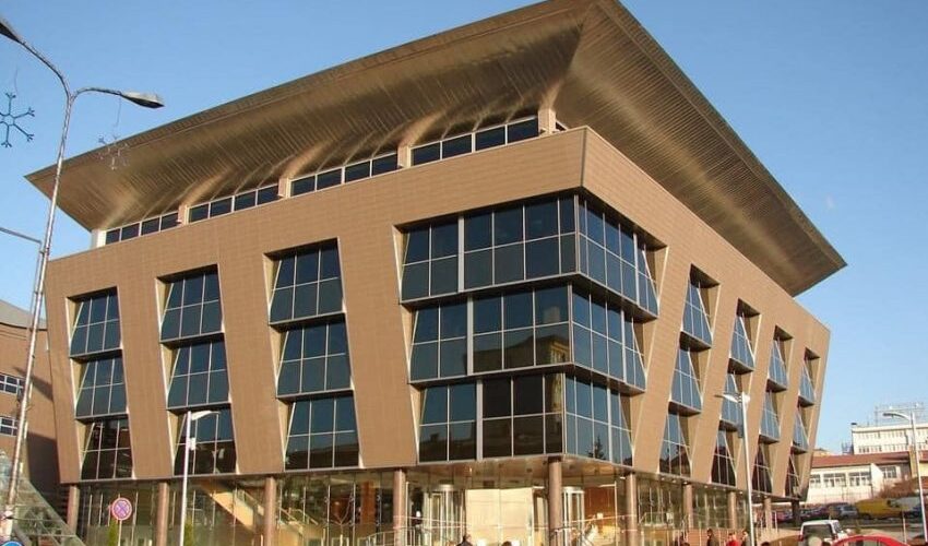 Merret vendim për organizimin e mësimit plotësues në arsimin parauniversitar