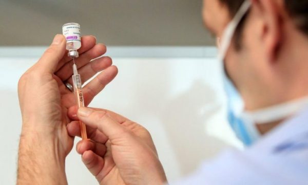 Kërkohen ekipe mobile për vaksinim kundër COVID-19