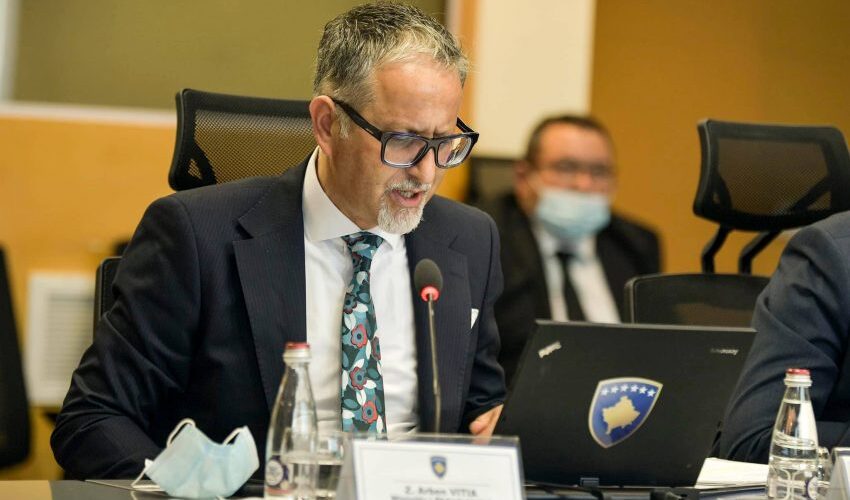 Ministri Vitia: Vdekjet në Deçan nuk kanë të bëjë me helmimet