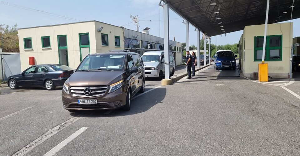 Trupat e pajetë nga aksidenti në Kroaci arrijnë në Morinë
