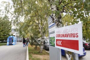 Infektologia Vera Berisha: 19 pacientë të shtruar në Infektivë, varianti Omicron nuk ka treguar agresivitet në Kosovë