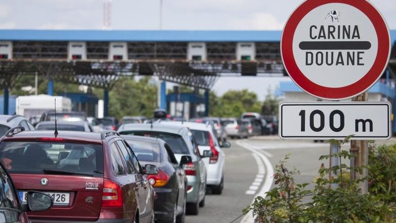 Mali i Zi heq masat anti-Covid për shqiptarët, nuk ka nevojë për certifikatë vaksinimi apo test