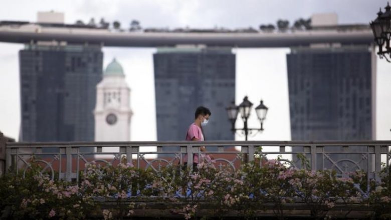 Singapori arrin numrin më të lartë ditor të rasteve me Covid-19, që nga fillimi i pandemisë