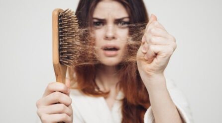 Llojet, shkaqet dhe trajtimi i rënies së flokëve te femrat