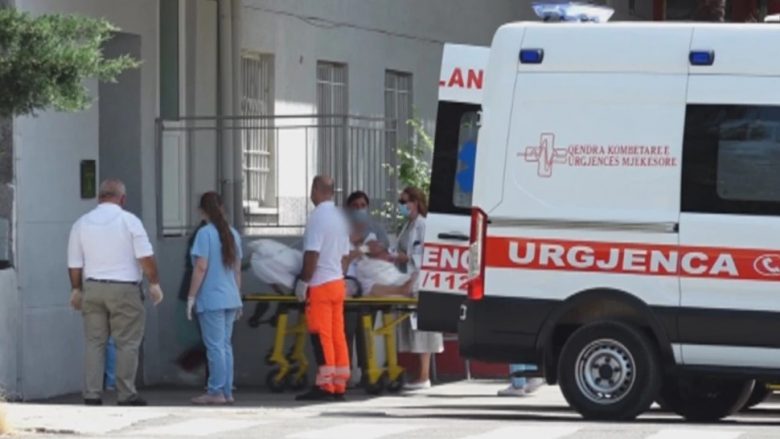 Studimi: Spitalet e Shqipërisë po e përballojnë pandeminë me mungesa të shumta në mjekë dhe pajisje