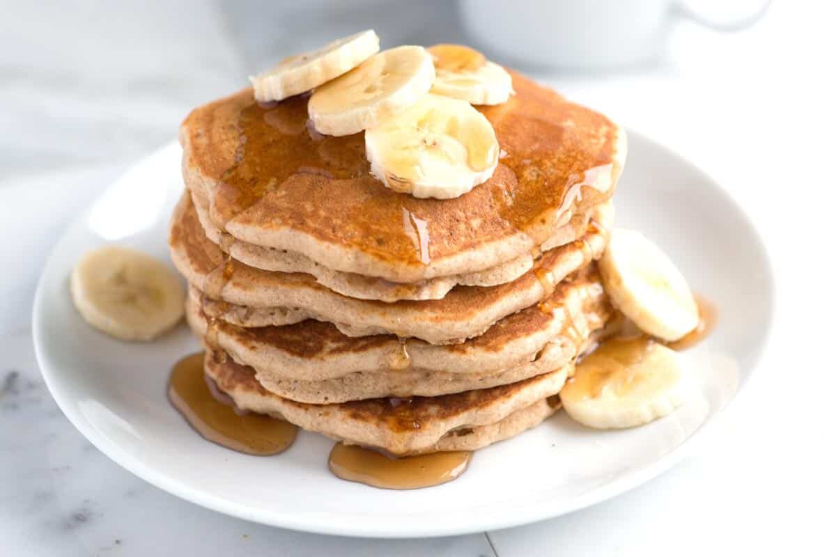 Recetë e shëndetshme për mëngjes, petulla me banane