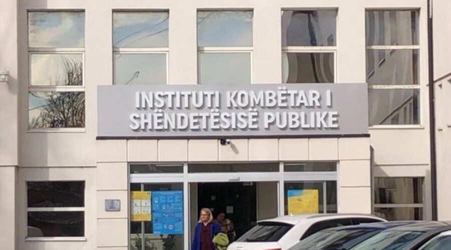 Për të udhëtuar jashtë vendit mërgimtarët po testohen në IKSHPK