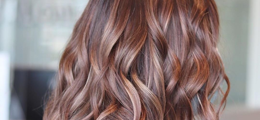 Këto do të jenë katër ngjyrat më të përshtatshme të flokëve gjatë sezonit
