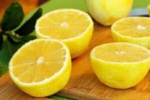 Pse limonët janë thelbësorë në rutinën tuaj të bukurisë