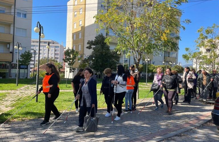 Sfidat dhe nevojat e personave të verbër në Kosovë