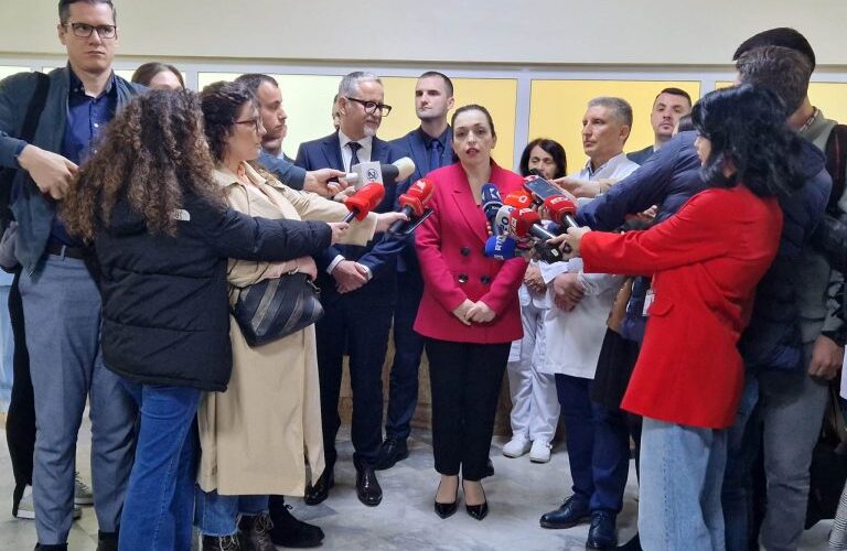 Gjinekologjisë i shtohet Fertilizimi i Asistuar Mjekësor, shërbim që kryhej vetëm në klinika private
