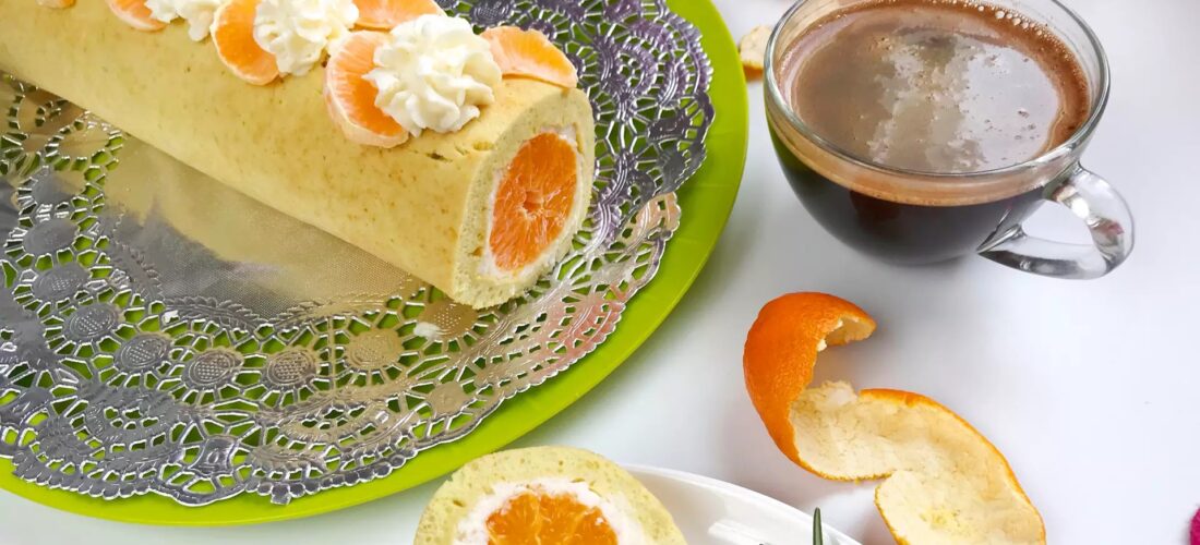 Roladë mandarine dhe puding vaniljeje