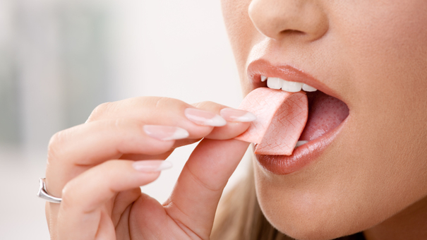 Sa e rrezikshme është të gëlltisni çamçakëzin?