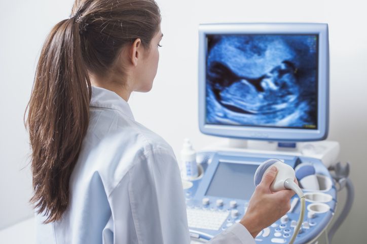 Shoqata e Obstetërve dhe Gjinekologëve të Kosovës, do të mbajë kurs  për ultrazërin kardiak