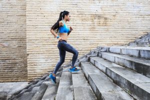 Pesë mënyra se si ngjitja e shkallëve mund të përmirësojë shëndetin e zemrës