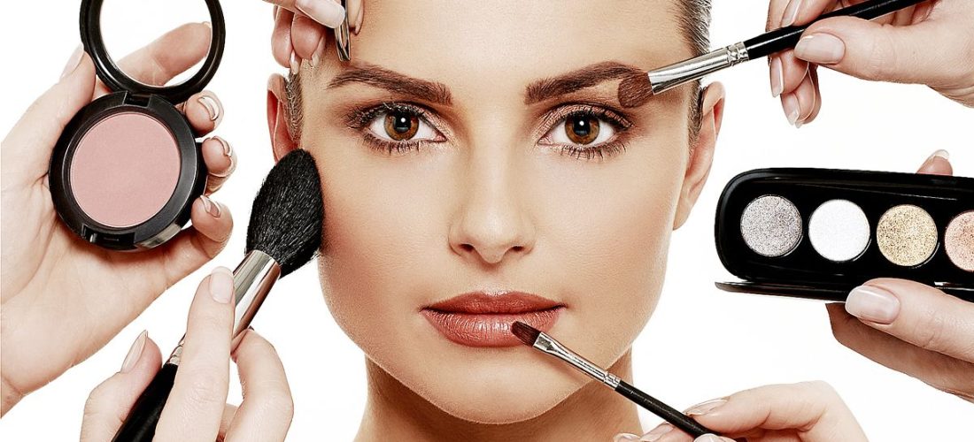 A është e dëmshme nëse bëjmë makeup çdo ditë? – Përgjigjja e dermatologut