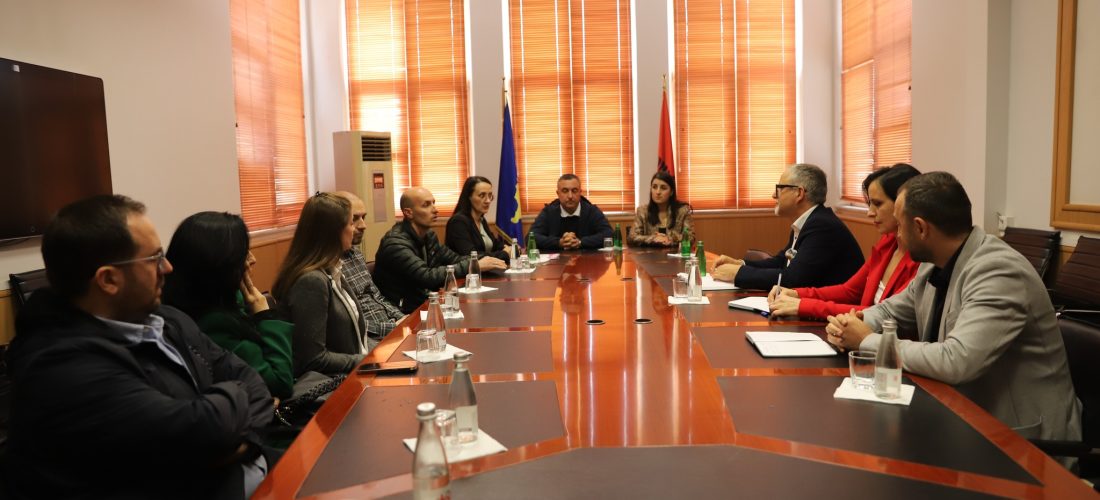 Mbi 300 profesionistë shëndetësorë do t’u shtohen institucioneve publike shëndetësore