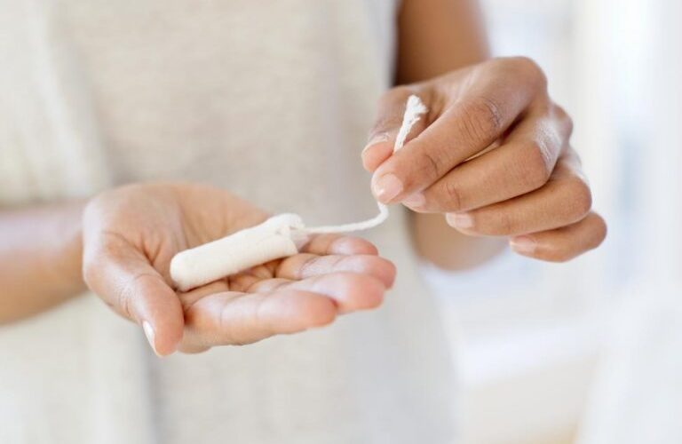 Studim: Arseniku dhe plumbi janë gjetur në produktet menstruale si tamponët