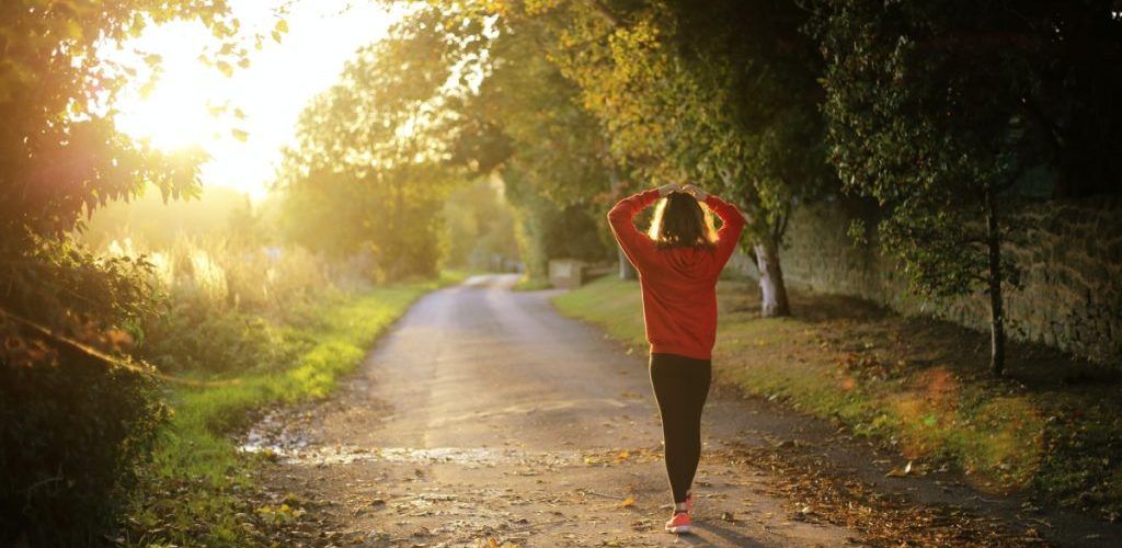 Zgjimi Herët në Mëngjes – Si Ndikon për Shëndetin e Trurit