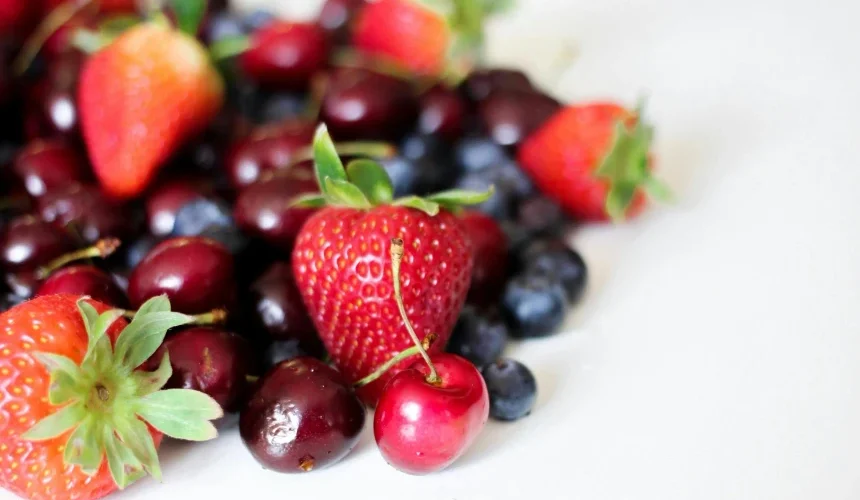 Fruta që ul rrezikun nga harresa