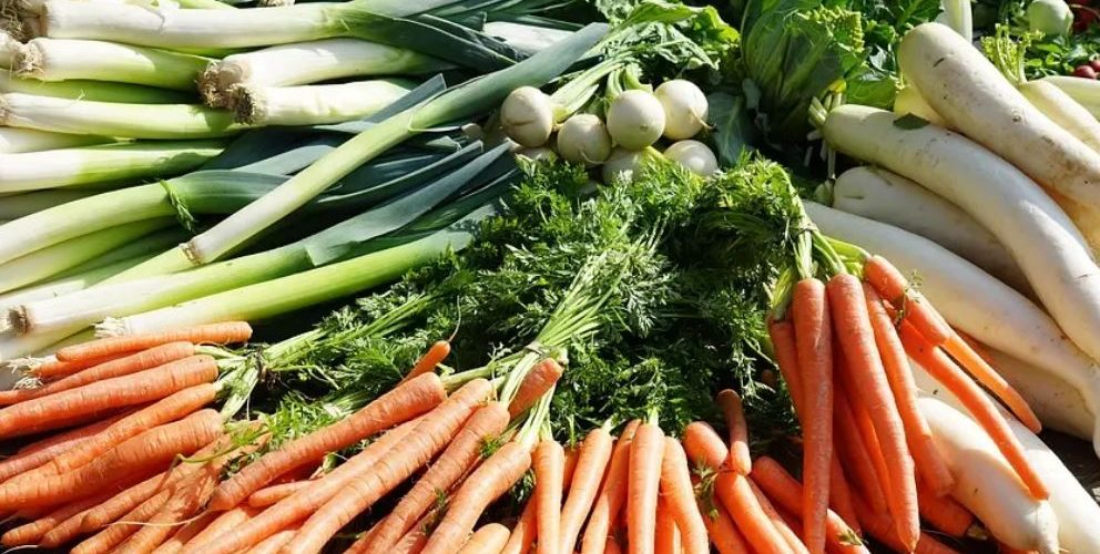 Pesë ushqime pranverore që rrisin imunitetin dhe përmirësojnë tretjen