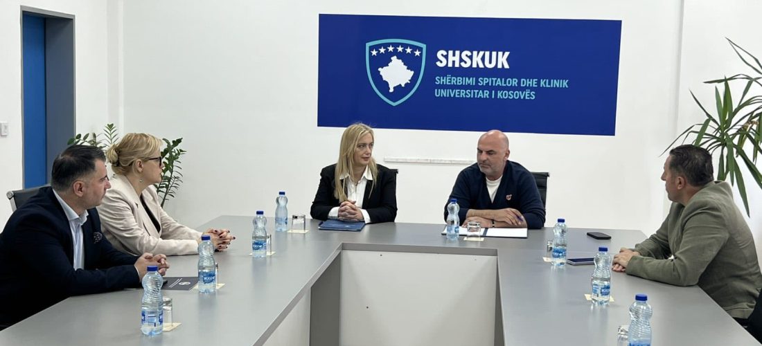 IKShPK i dhuron pesë pajisje moderne për hemokulturë Shërbimit Spitalor Klinik Universitar të Kosovës