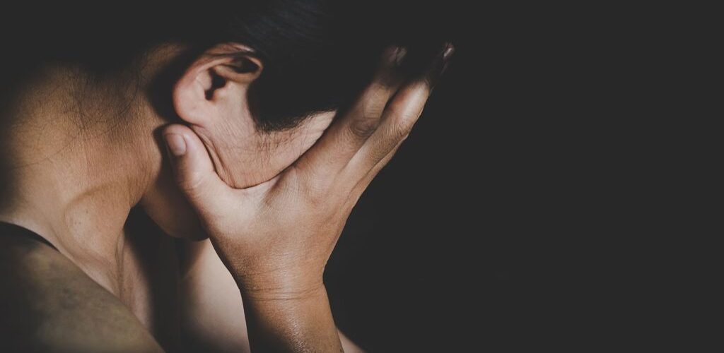 Rriten rastet e dhunës në familje, shumica gra të moshës 20 deri në 30 vjeç