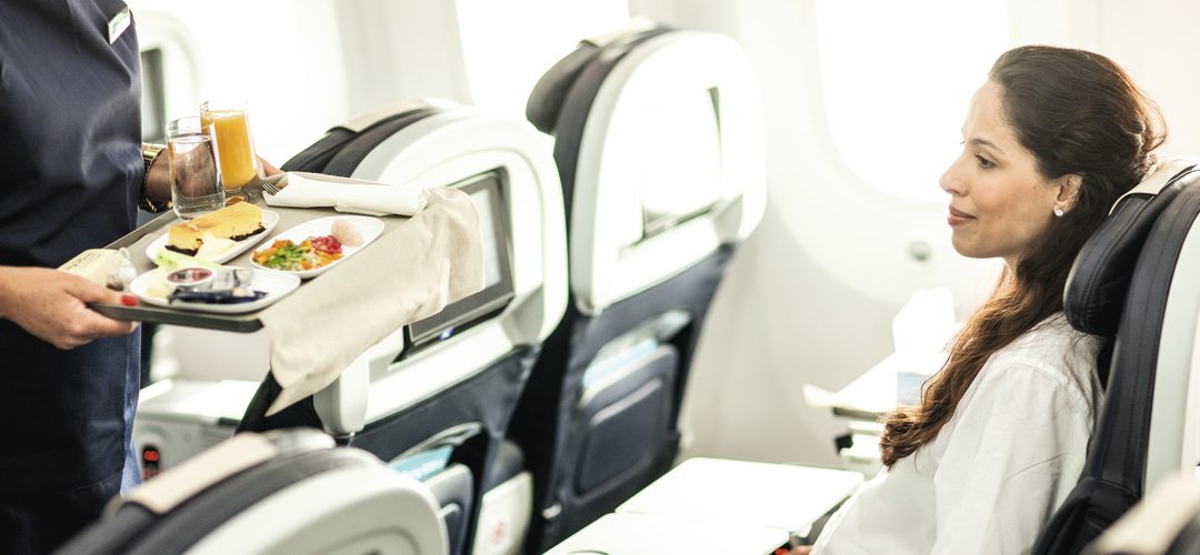 Ja deri kur mund të udhëtojnë shtatzënat me avion