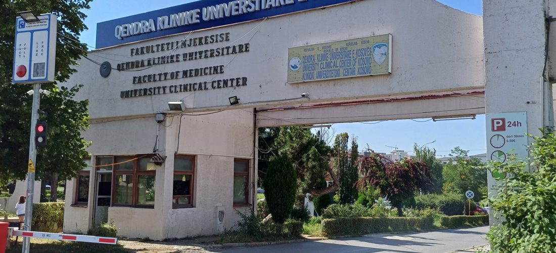 QKUK: Fëmija 5-vjeçar i sulmuar nga ujku në Brod në gjendje stabile