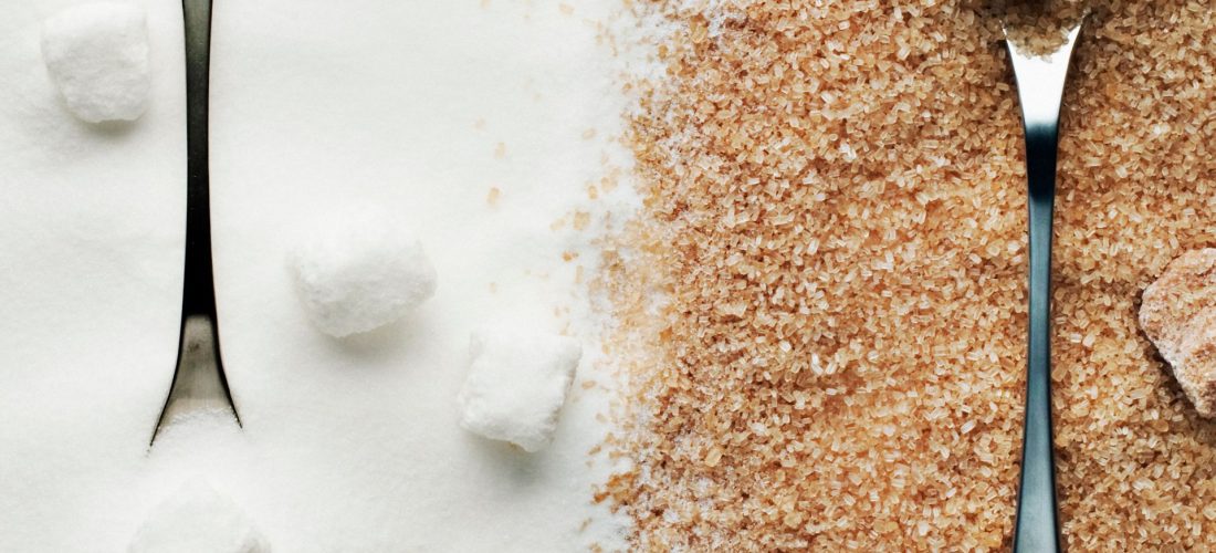 8 Shenja që tregojnë se po konsumoni shumë sheqer