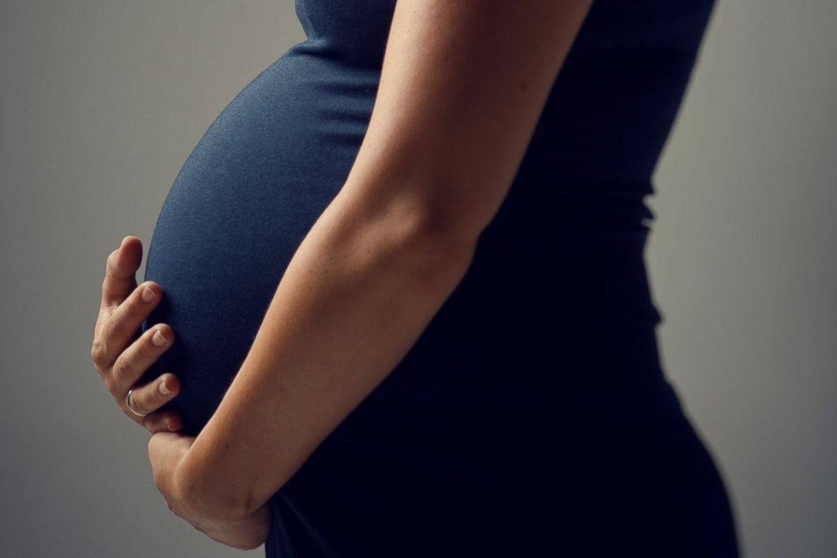 Shtatzania: Këto dy gjendje mund të rrisin rrezikun për prerje cezariane