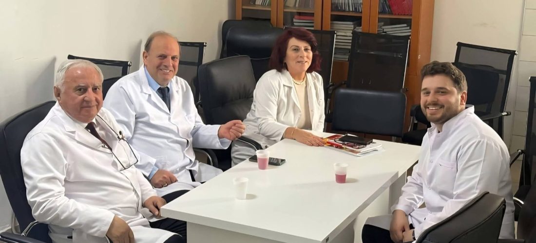 Deart Parashtica zyrtarisht Specialist i Gastroenterologjisë