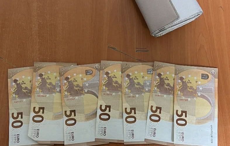 Një qytetar nga Ferizaj gjen para dhe i dorëzon në polici