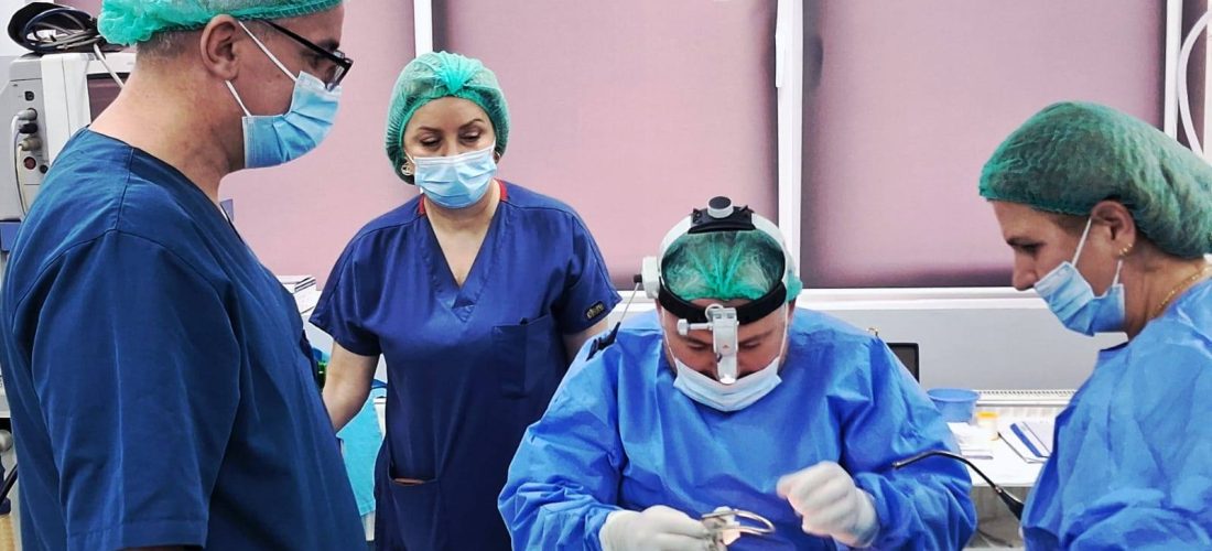 Dy mjekë të ORL-së në Mitrovicë realizuan mbi 400 operacione gjatë vitit 2025