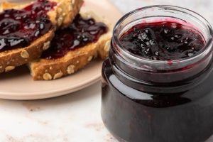 Shije dhe ëmbëlsi fantastike! Si të përgatisni reçelin e kumbullave në dy mënyra