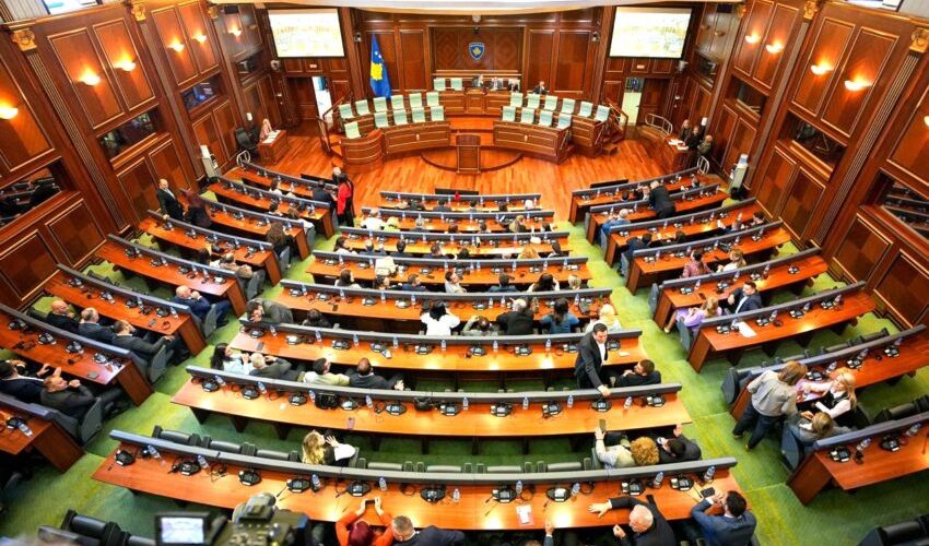 Miratohet në parim Projektligji për Sigurimet Shëndetësore