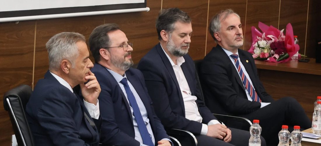 Lansohet Instituti i Farmacisë në tryezën që lidh mësimin universitar me nevojat e tregut të punës