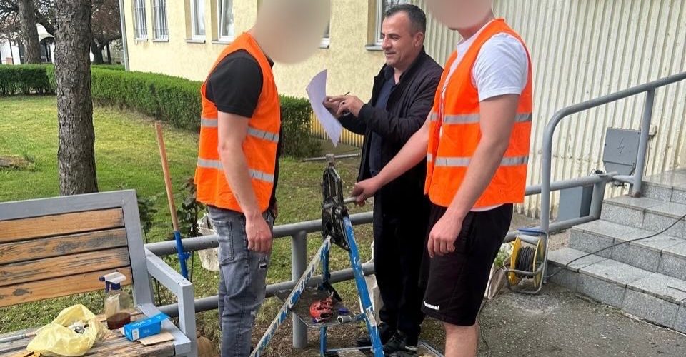 Të miturit në Qendrën Korrektuese në Lipjan angazhohen në projekt praktik për instalimin e ujësjellësit dhe bojlerit