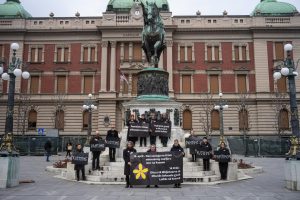 Në Beograd disa OJQ përkujtuan personat e mbijetuar të dhunës seksuale gjatë luftës në Kosovë