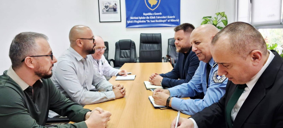 Spitali i Mitrovicës dhe institucionet lokale koordinohen për trajtimin e personave me çrregullime mendore dhe abuzuesve të substancave narkotike