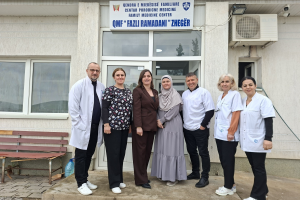 Drejtoresha e Shëndetësisë në Gjilan premton avancimin e shërbimeve shëndetësore në fshatin Zhegër