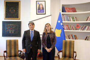 Ministrja, Bogujevci, priti në takim Ambasadorin e Italisë në Kosovë
