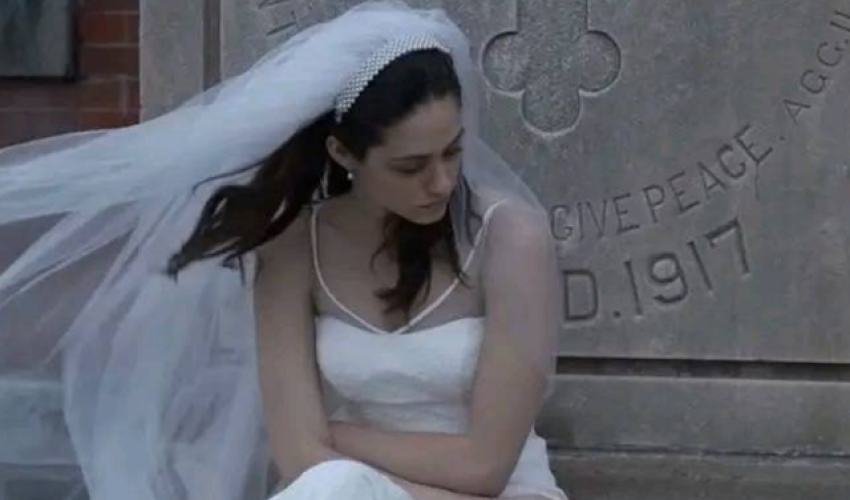 Martesa me veten? Trendi që po ndiqet nga gratë që nuk arrijnë të gjejnë një partner të duhur