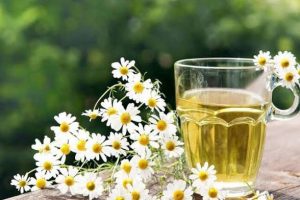 Kamomil, qumësht dhe kanellë për ëmbëlsim dhe shërim të trupit